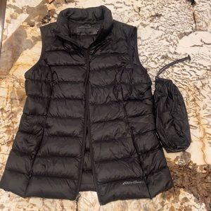 Eddie Bauer EB 650 Black Down Vest Medium